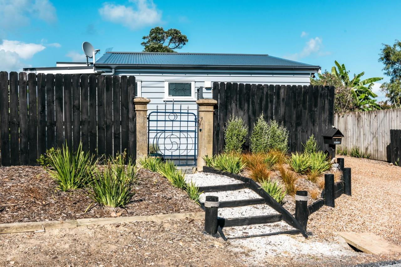 Pohutukawa Cottage, Waiheke Island Surfdale Eksteriør bilde