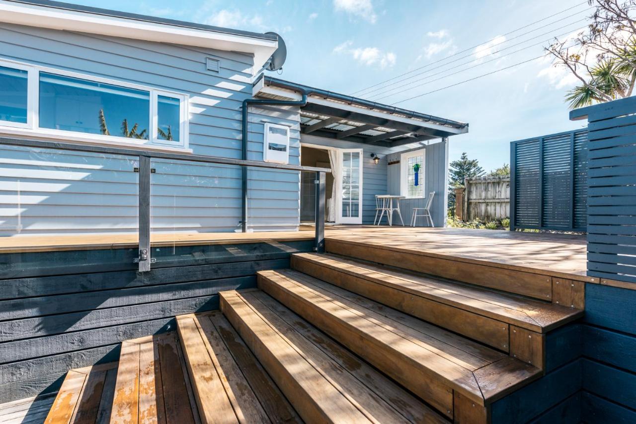 Pohutukawa Cottage, Waiheke Island Surfdale Eksteriør bilde